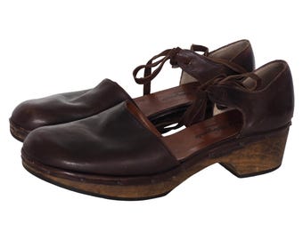 Robert Clergerie - Vintage Wood and Leather Brown Clogs with Laces