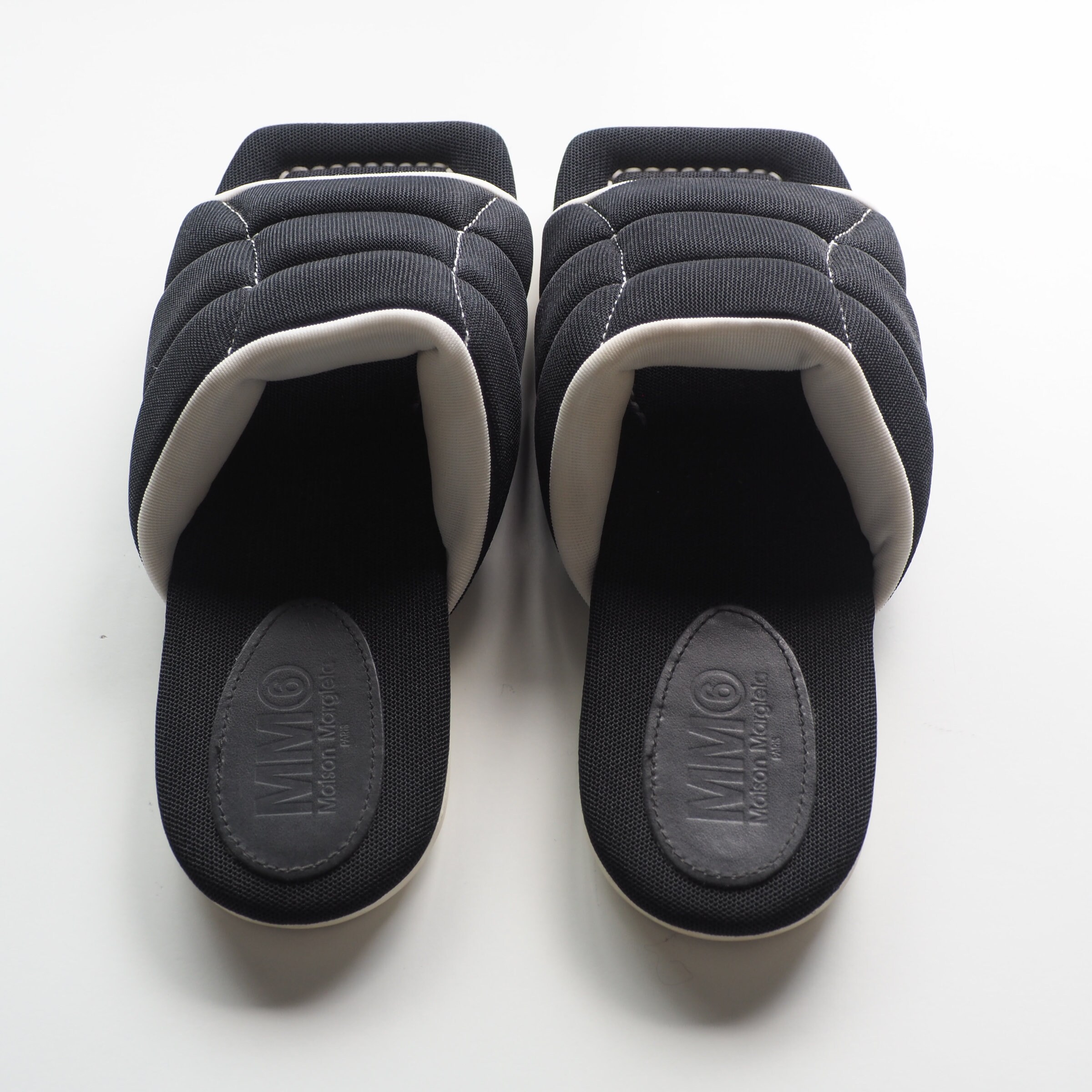 MM6 MARTIN MARGIELA - Black Clinique Padded Black and White  display picture 2