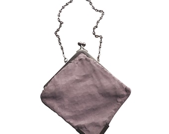 Ruffo – Portmonetka w stylu vintage w stylu wiktoriańskim z motywem liliowym i srebrnym łańcuszkiem