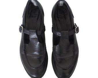 Officine Creative - Preciosos zapatos Mary Jane negros de piel italiana