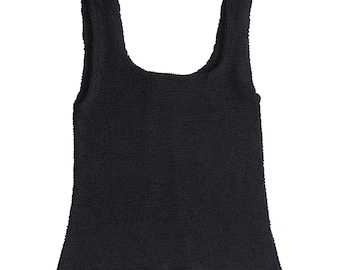HUNZA - Top negro elástico con cuello cuadrado y textura arrugada, de archivo.
