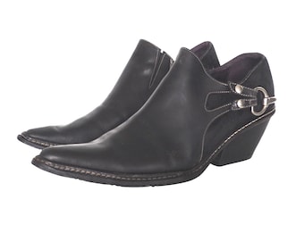 Donal J Pliner - Archive zwarte westernlaarsjes met spitse neus en zilveren details