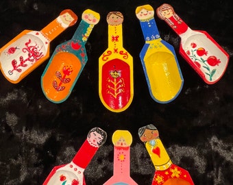Handpainted wooden scoop  for Coffee Beans, Whole Beans, Ground Beans, Tea or salt,(with folk maid figure)