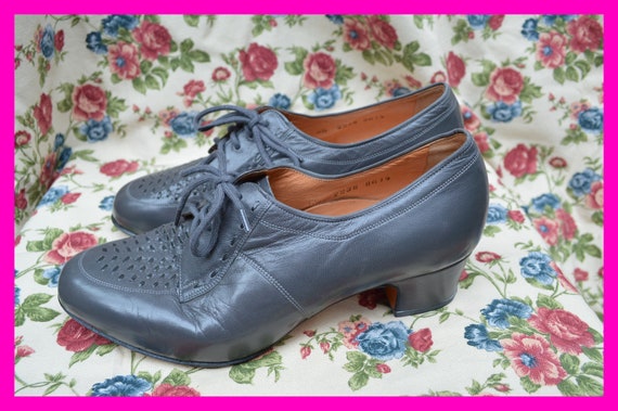 Vintage grey molières, oxford shoes, lace-up, Form