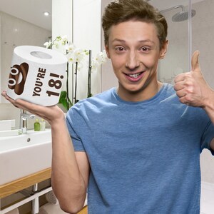 Printed TP 18th Birthday Gift Toilet Paper - Holy You're 18 Bday Party Funny Gift, Novelty Unique 18 Happy Birthday Presents - 500 Sheets afbeelding 8