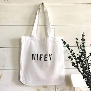 WIFEY tote | honeymoon tote | newlywed gift | bride-to-be gift | bridal shower gift | bride gift | bridal party | bride gift idea | newlywed