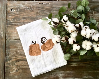 Set of 2 hand painted Pumpkins flour sack kitchen towels, flour sack towel, Fall, Pumpkin kitchen towel, pumpkins tea towel, pumpkin decor