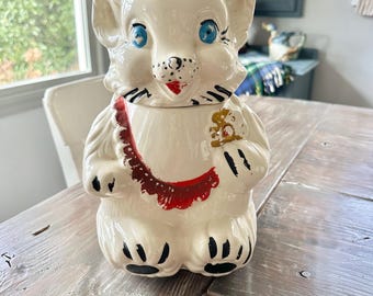 Vintage 1940's Royal Ware Cookie Jar Of Bear Holding Cookie, Mid Century Kitchenware, MCM Kitschy