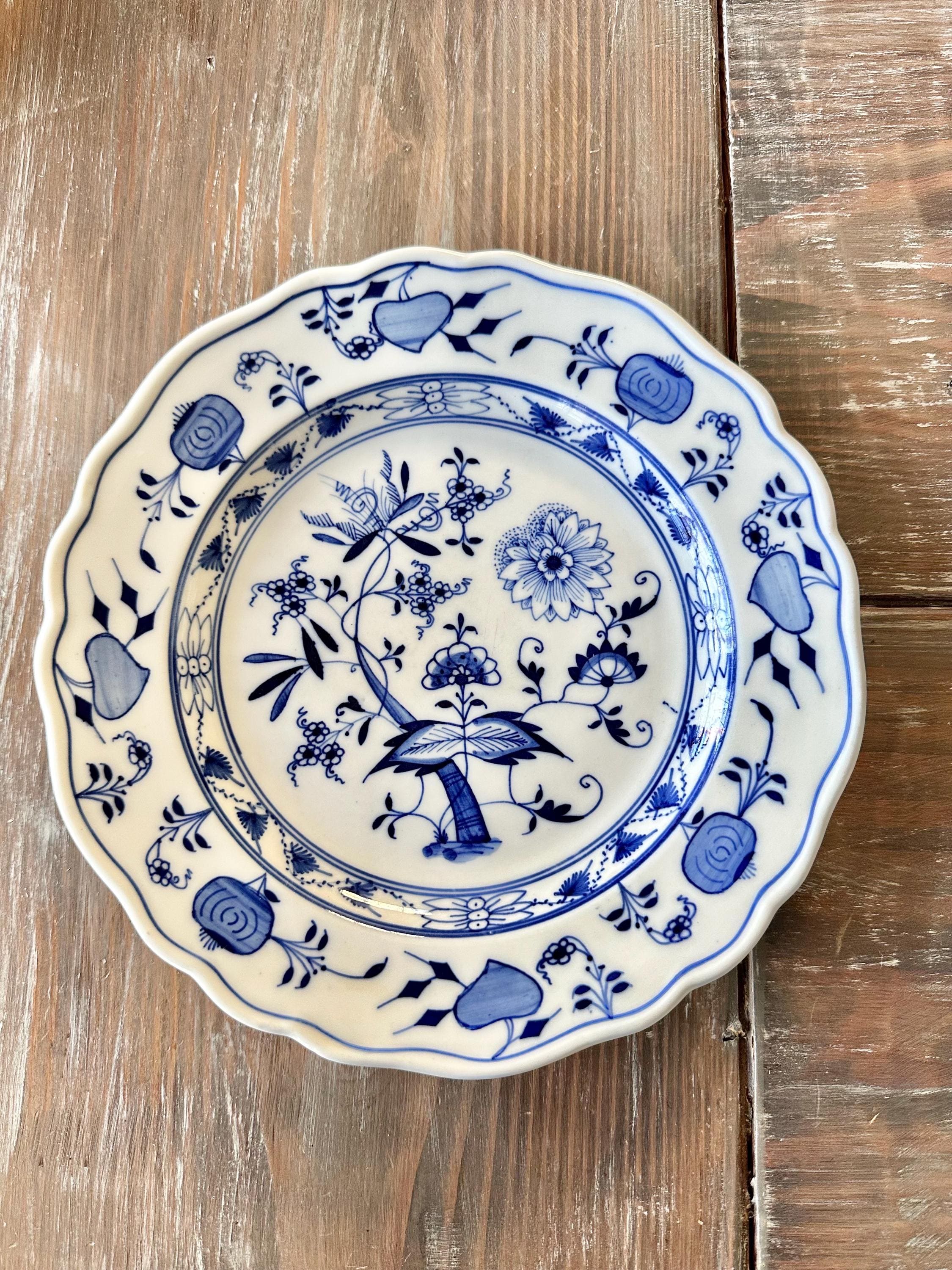 Antique Meissen Blue and White Dinner Plate Blue Onion, Cottage