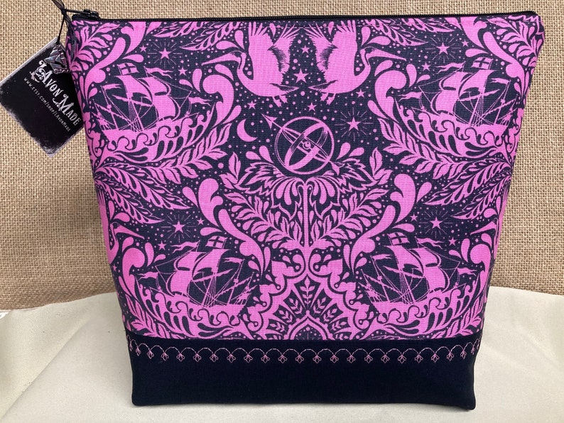 LAvonMade Ship Shape Pouch