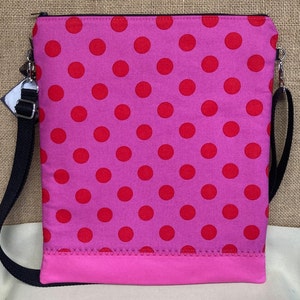Uil Crossbody Pouch / Crossbody Project tas in Peony Tula Pink All Stars Fabric afbeelding 2