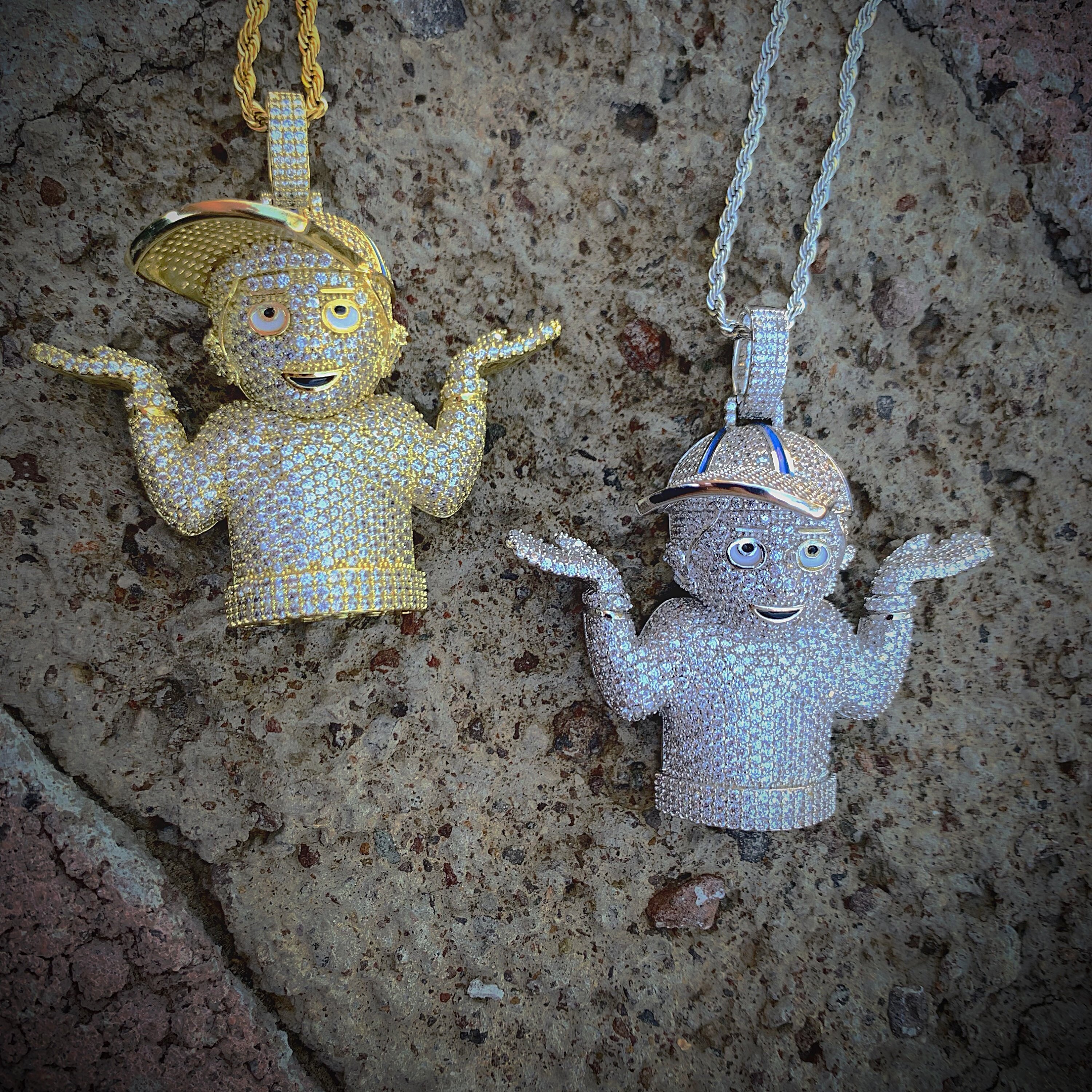 14k NO Cap Emoji Pendant Hip Hop Fully 