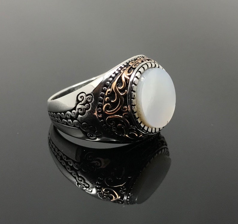 Handmade 925k Sterling Silver Round Mother of Pearl Stone Men's Ring with Fligree Design Outstanding Gift image 2