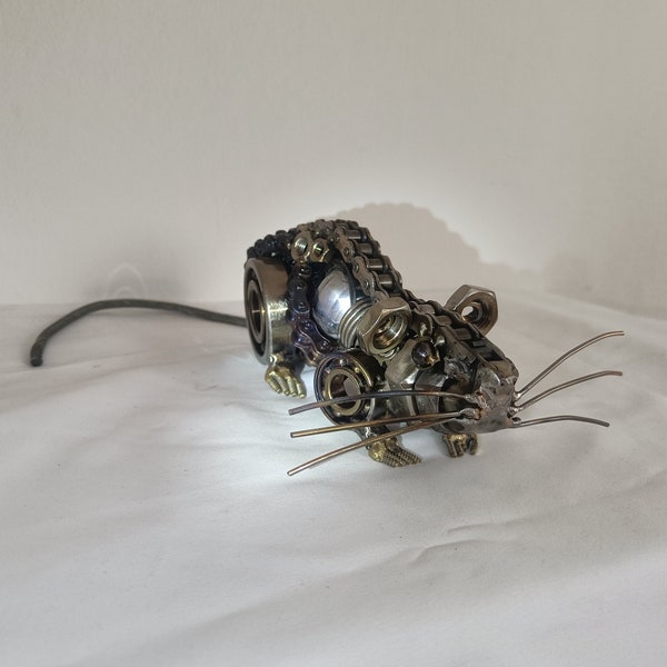 Metal Rat Sculpture | Unique Industrial Decor | Recycled Scrap Art | Rustic Home Accent | Steampunk Rodent Figurine