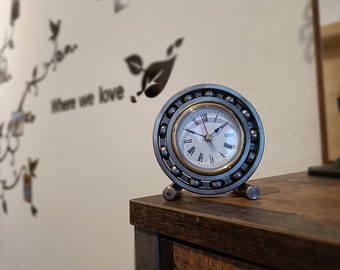 Reloj de mesa metálico | Reloj de escritorio | Arte Moderno | Pequeño cronometrador | Reloj de metal hecho a mano | Decoración del hogar moderna