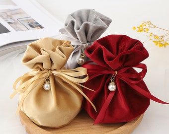 Round Bottom Velvet Pouch Party Favor Bags Wedding Favor Bags Baby Shower Favor Bags Velvet Gift Packaging Bags Candy Pouches Drawstring Bag