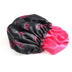 Toucas de seda com logotipo personalizado para mulheres, touca de bebê de camada dupla, toucas de designer, touca de dormir com forro, touca de cabeça de seda acetinada