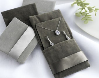 Folded Velvet Jewelry Pouch With Insert, High-quality Velvet Jewelry Pouches, Jewelry Packaging, Jewelry Pouches, Velvet Jewelry Organizer