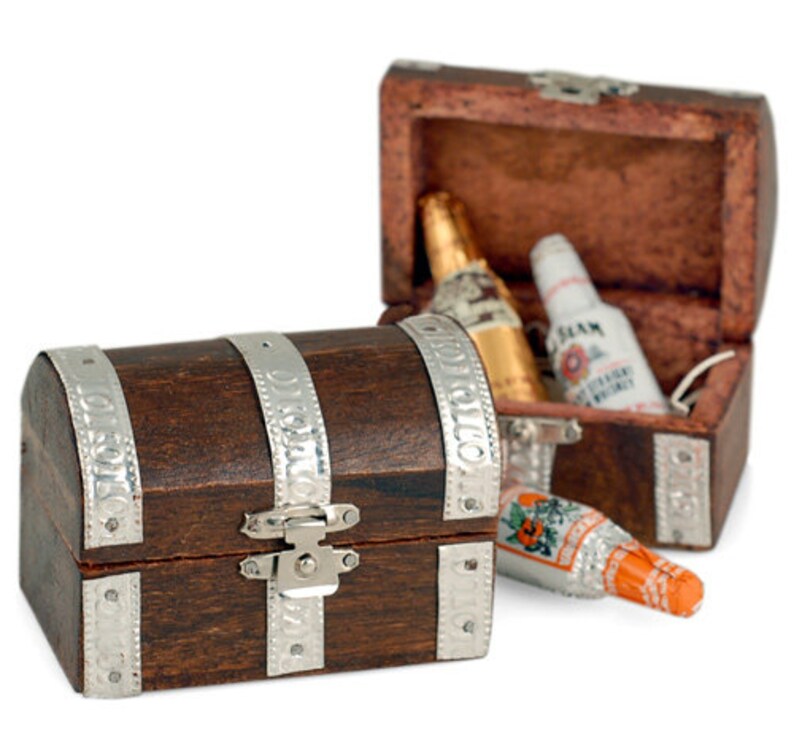 Wood Treasure Chest Favor Box Custom Engraved Wedding Favors Etsy