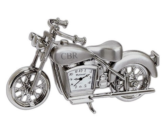 Horloge de moto de bureau personnalisée en alliage d'argent Amateurs de  motos gravées personnalisées, accessoire de bureau, anniversaire, papa,  cadeaux de patron, table -  France