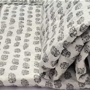 Razia&#39;s 100% Cotton Reversible Elephant Quilt: Cozy Winter Bedding, Chic Home Décor Razia&#39;s Reversible Elephant-Printed Quilt in Queen Size