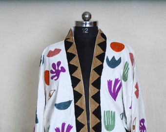 Veste longue en coton Suzani brodée, brodée Suzani Boho Fashion vintage, veste, veste bohème, veste femme Suzani en tissu avec broderie SJ1