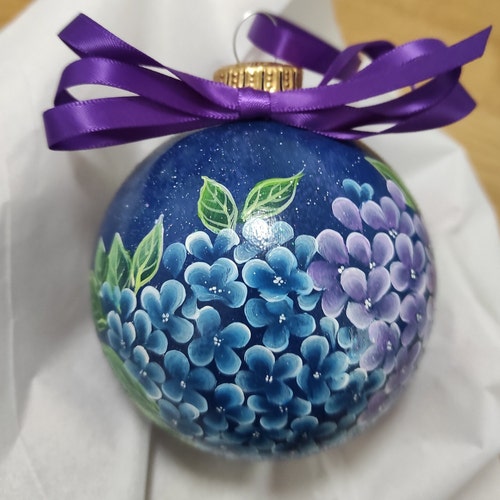 Ornement d'hortensia ; Décorations d'hortensias, boule de verre de Noël ; ornements personnalisés; décorations florales pour Noël;