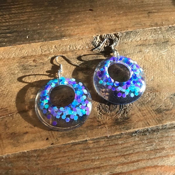 Blue and purple glitter resin earrings | open circle earrings | Blue and purple resin earrings