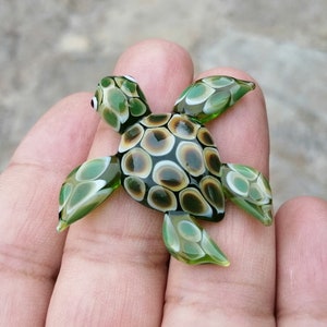 HDCRYSTALGIFTS Handmade Crystal Ocean Turtle Figurine Collectible Gift For Women Art Glass Sea Turtle Animal Paperweight Ornament Home Decor,Glass Tortoise Sculpture (5 Inch,Blue