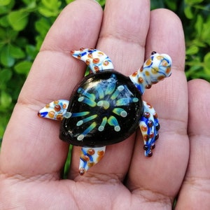 Glass sea turtle, hand blown glass sea turtle, glass sea animals, sea turtle ornament, sea turtle figurine, turtle figurine, glass figurine
