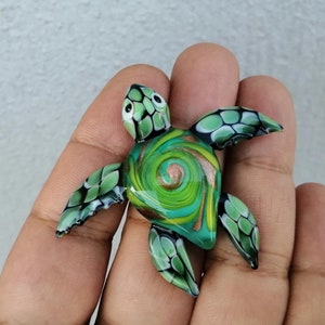 Glass sea turtle, hand blown glass sea turtle, glass sea animals, sea turtle ornament, sea turtle figurine, turtle figurine, glass figurines