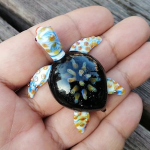 Glass sea turtle, hand blown glass sea turtle, glass sea animals, sea turtle ornament, sea turtle figurine, turtle figurine, glass figurine