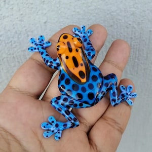 Glass frog, hand blown glass frog figurine, frog ornament, murano frog, glass reptiles, glass animals, glass figurines, glass collectibles