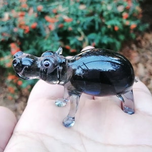 Glass hippo, blown glass hippo figurine, art glass hippo, murano hippopotamus, hippo ornament, glass animals, hippo home decor collectible