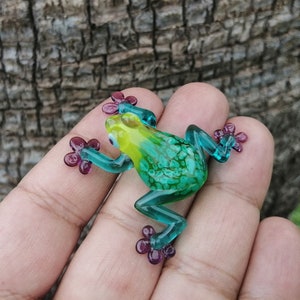 Glass frog, hand blown glass frog figurine, frog ornament, murano frog, glass reptiles, glass animals, glass figurine, glass collectible