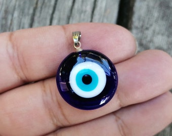 Evil eye pendant, glass evil eye pendant, murano evil eye, Turkish evil eye pendant, blue evil eye pendant, evil eye charm pendant jewelry