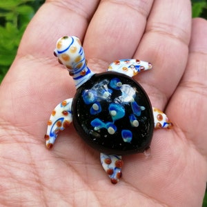 Glass sea turtle, hand blown glass sea turtle, glass sea animals, sea turtle ornament, sea turtle figurine, turtle figurine, glass figurine
