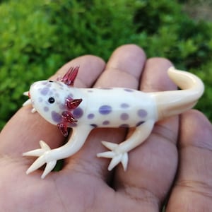 Glass axolotl figurine, murano glass axolotl, axolotl ornament, glass amphibian, glass animals, glass figurine, artglass axolotl