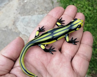 Glass salamander figurine, murano glass salamander, lizard ornament, glass reptiles, glass animals, glass figurine, artglass gecko