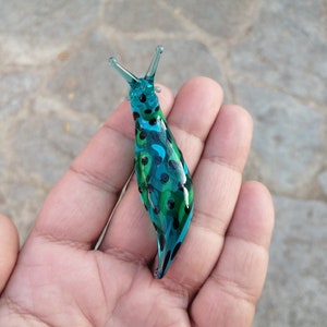 Glass slug, glass slug figurine, murano slug, slug ornament, colorful slug, hand blown slug figurine, glass figurine glass animals