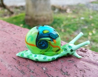 Glass snail, glass snail figurine, miniature snail, glass mollusc, snail ornament, murano snail, glass figurine, glass animals
