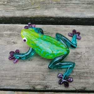 Glass frog, hand blown glass frog figurine, frog ornament, murano frog, glass reptiles, glass animals, glass figurine, glass collectible