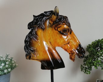 幸運の馬の頭の像 フィギュア 種馬 ギフト用品 家の装飾 本棚 抽象彫刻