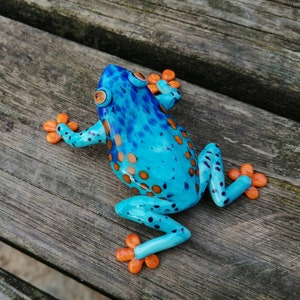 Glass frog, hand blown glass frog figurine, frog ornament, murano frog, glass reptiles, glass animals, glass figurine, glass collectible