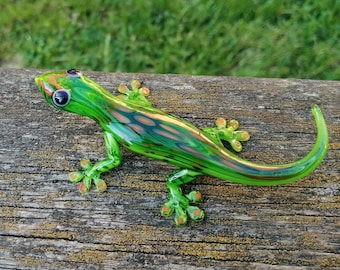 ヤモリの置物　ガラス製 ヤモリ コナ ガラスの置物 - Etsy 日本