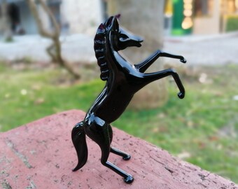 Glass Horse, glass horse figurine, glass horse ornament Glass Horse, glass horse figurine, glass horse ornament