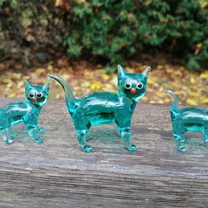 Glass cat family, hand blown glass cat, miniature cat family, murano cat, cat ornament, glass figurine, glass animals, glass cute cat