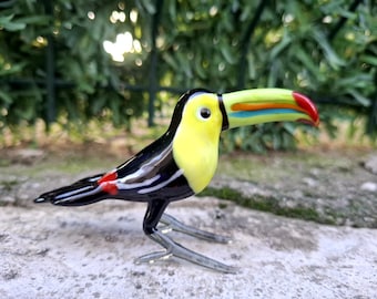 Glass bird, toucan figurine, glass bird ornament, art glass toucan, glass figurines, glass animals, murano birds