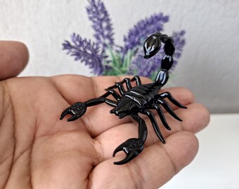 Handmade Black Glass Scorpion Figurine, Flamework Animal Sculpture, Gothic Home Decor, Scorpio Zodiac Gift, Miniature Glass Art
