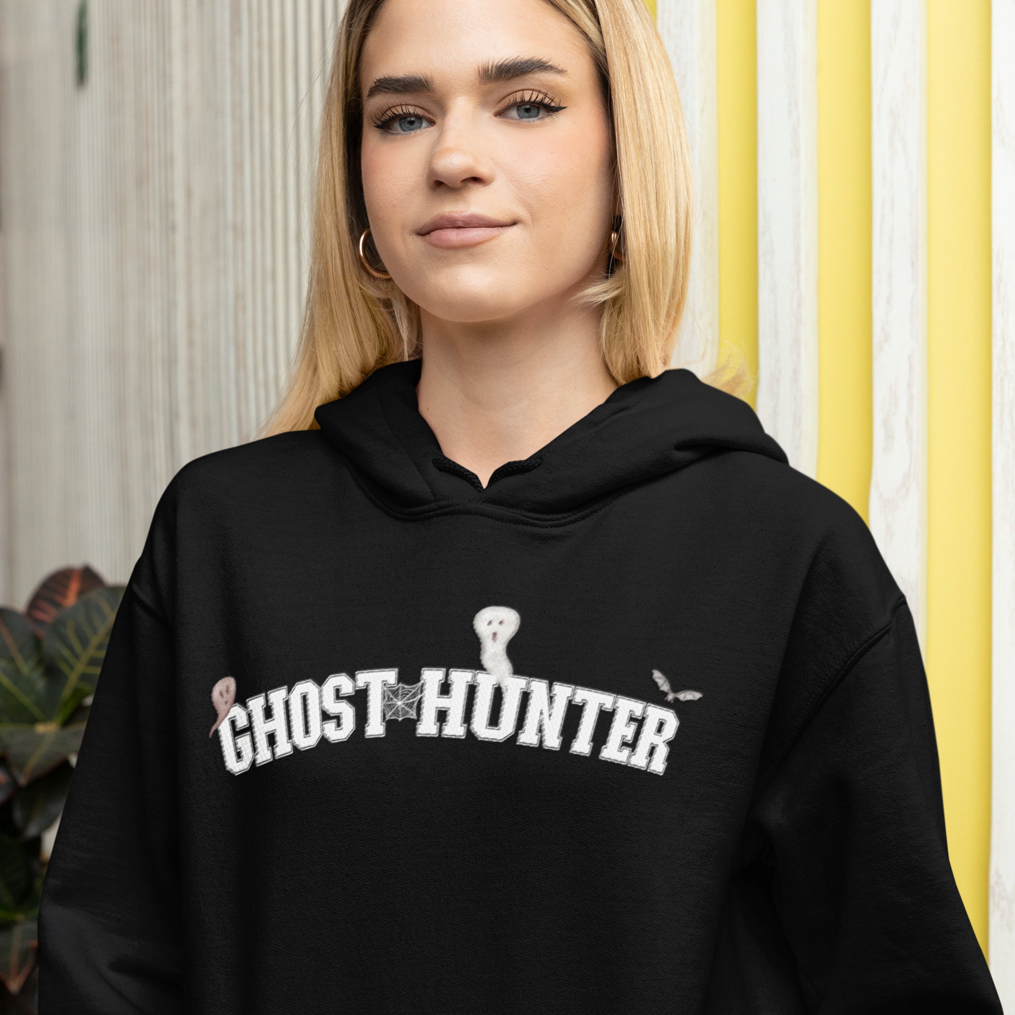 Sweat à Capuche "Ghost Hunter" - Coupe Classique, 241g, Design Paranormal